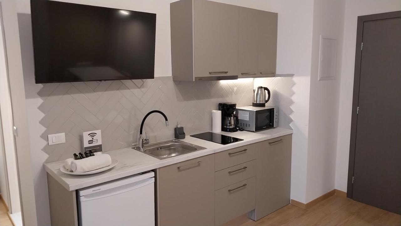 Uni Island - City Heart Suites Candia Esterno foto