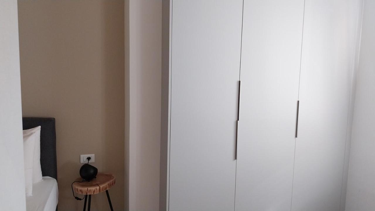 Uni Island - City Heart Suites Candia Esterno foto