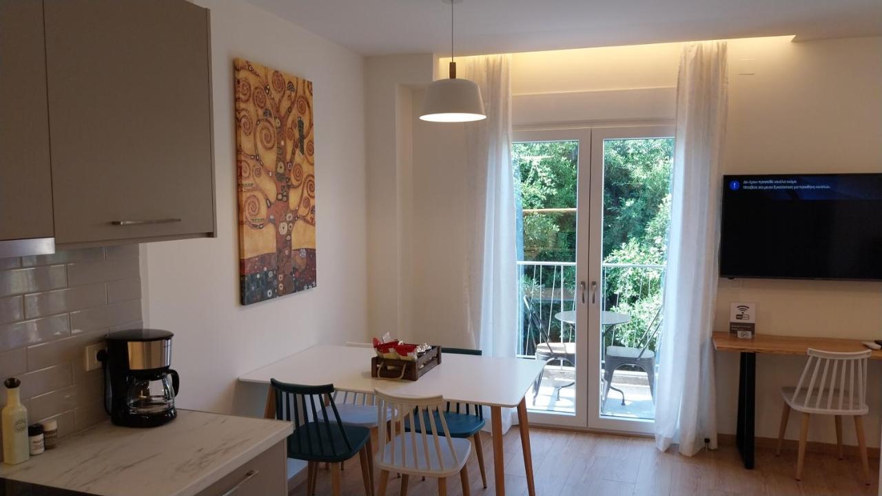 Uni Island - City Heart Suites Candia Esterno foto