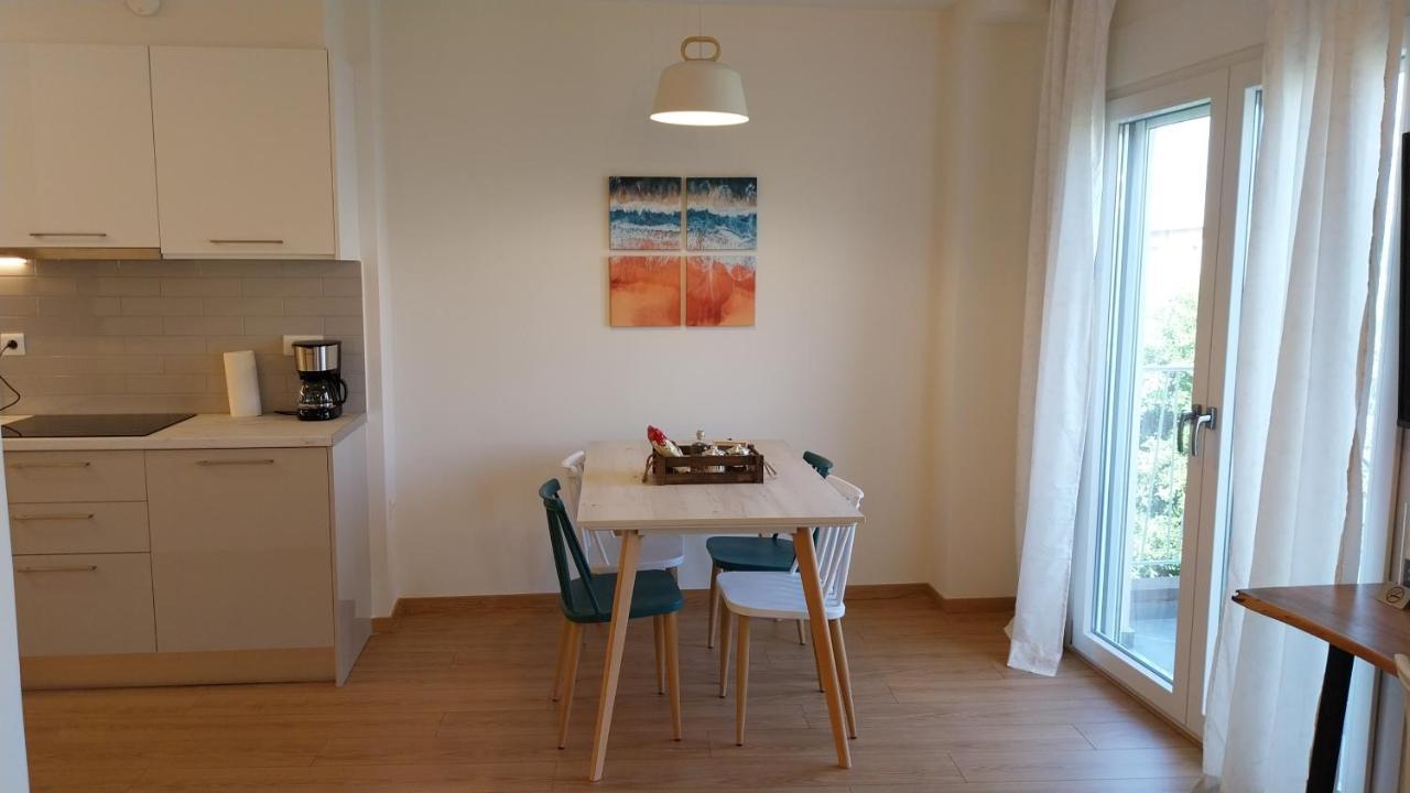 Uni Island - City Heart Suites Candia Esterno foto
