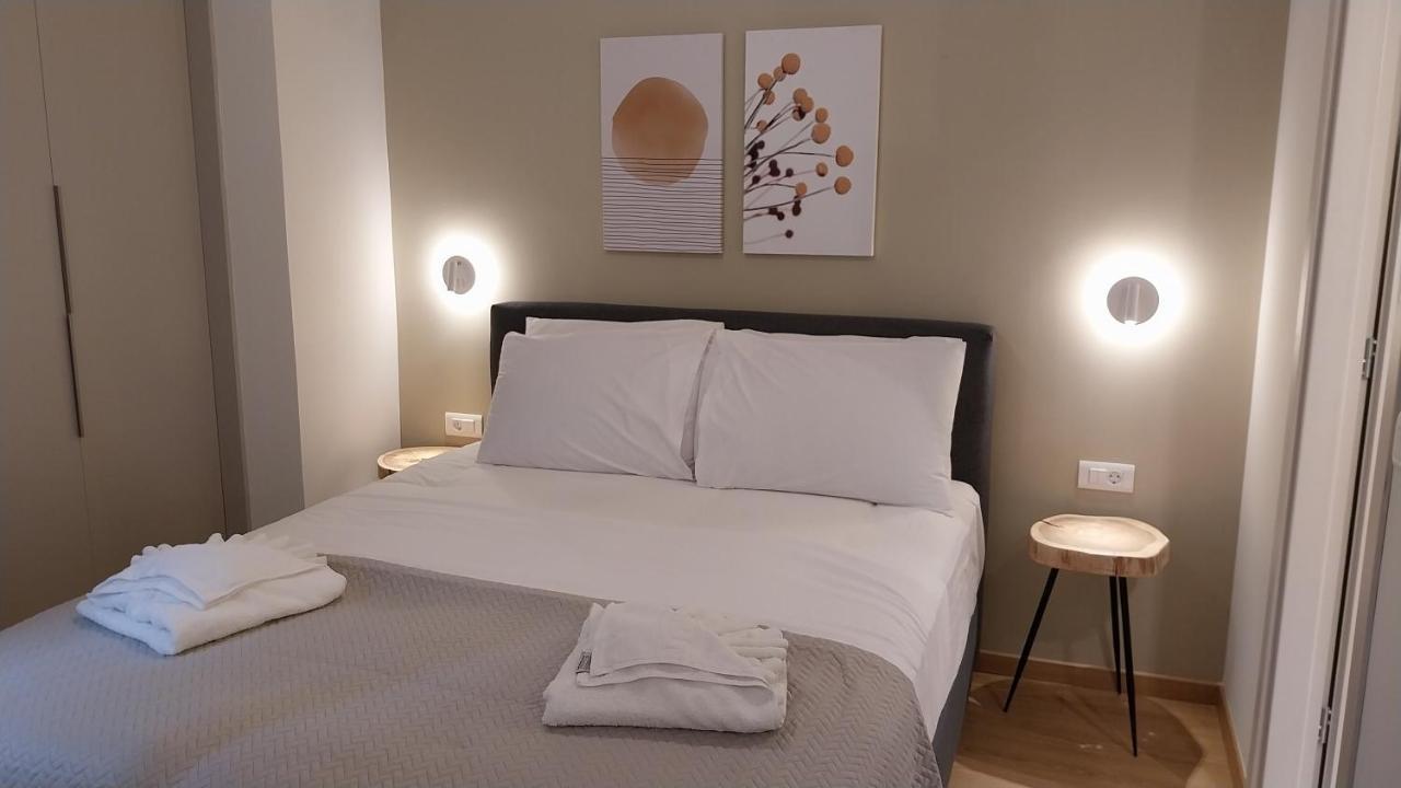 Uni Island - City Heart Suites Candia Esterno foto