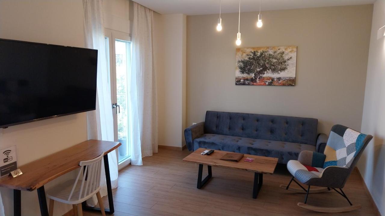 Uni Island - City Heart Suites Candia Esterno foto