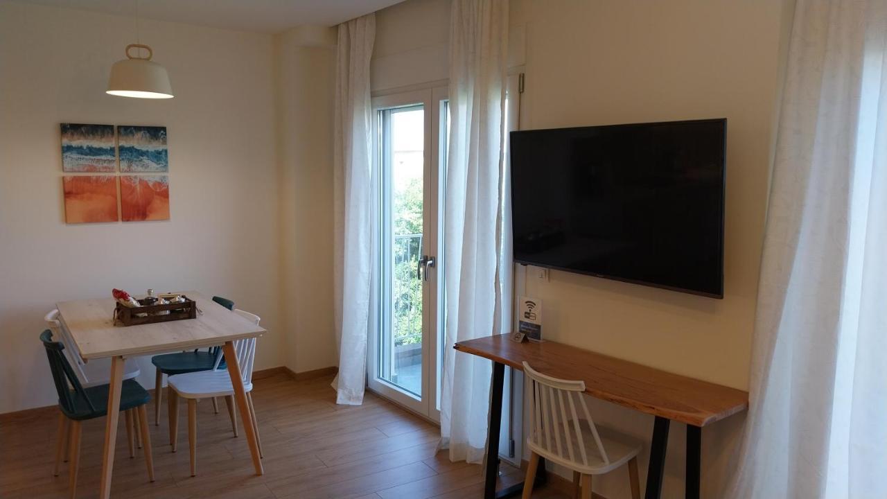 Uni Island - City Heart Suites Candia Esterno foto