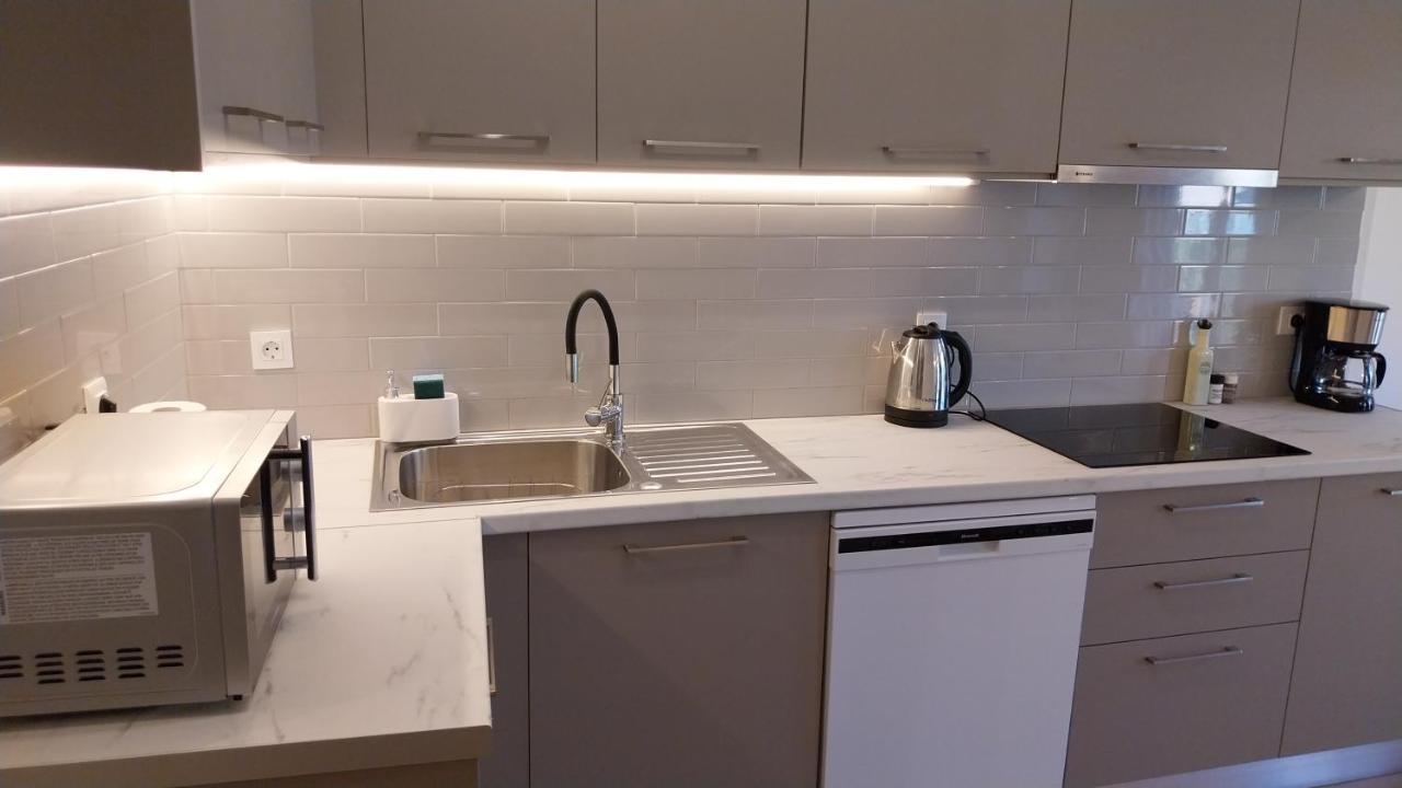 Uni Island - City Heart Suites Candia Esterno foto