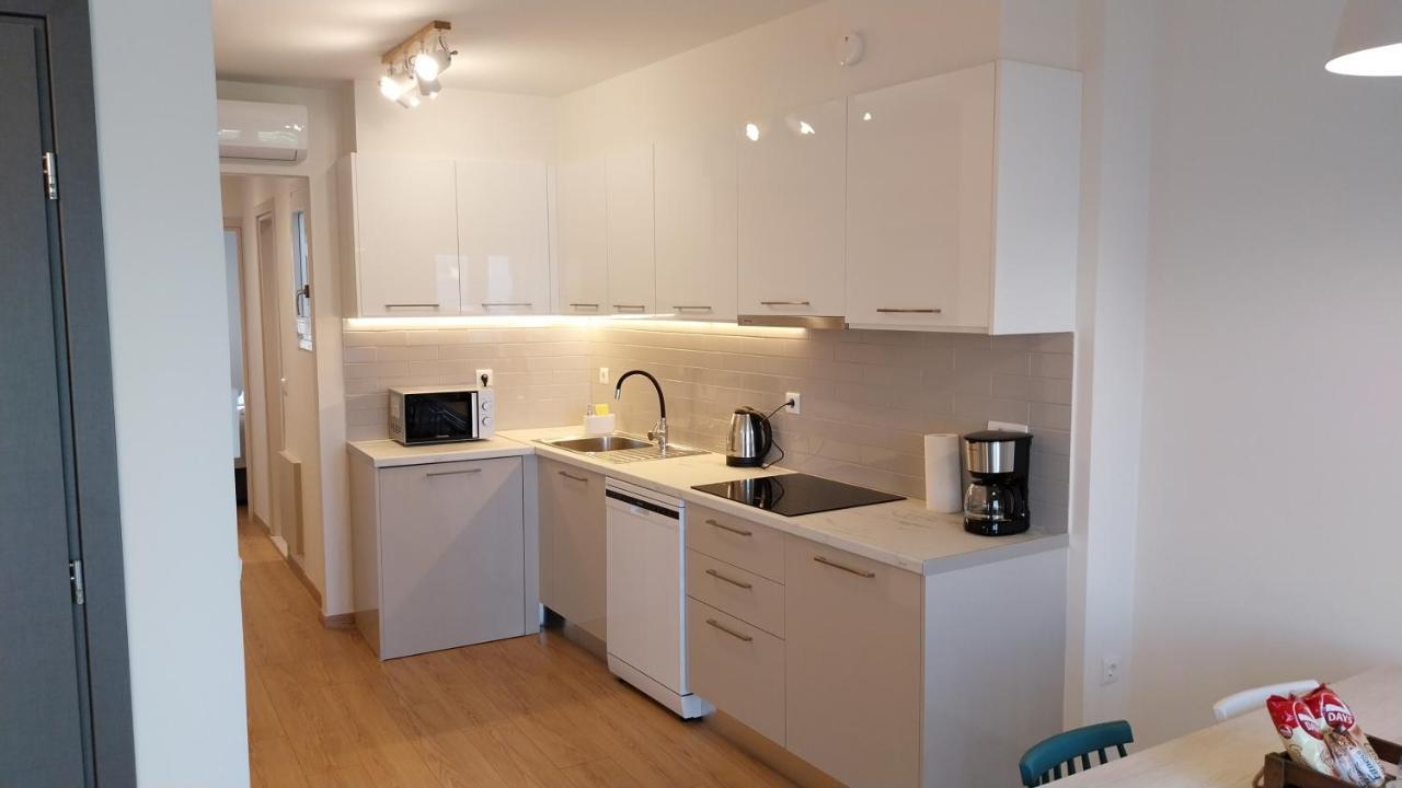 Uni Island - City Heart Suites Candia Esterno foto