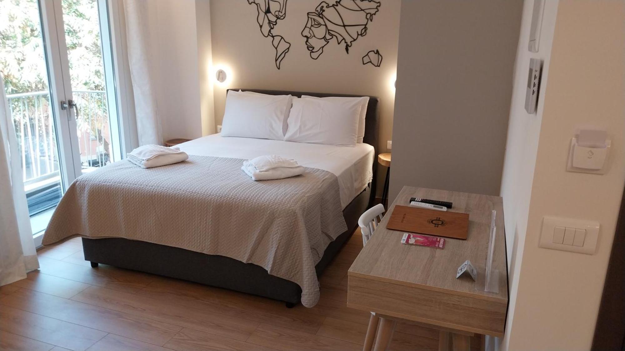 Uni Island - City Heart Suites Candia Esterno foto