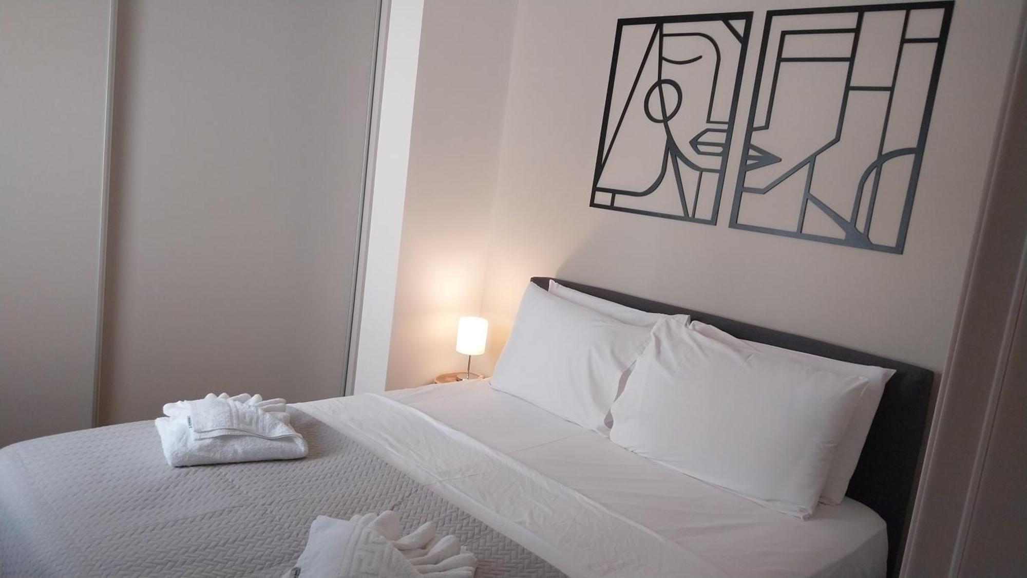 Uni Island - City Heart Suites Candia Esterno foto